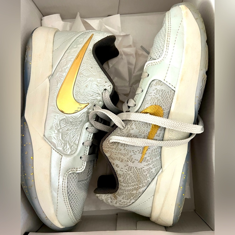 Nike - Ja 2 Xmas Tree Topper (GS) 4Y